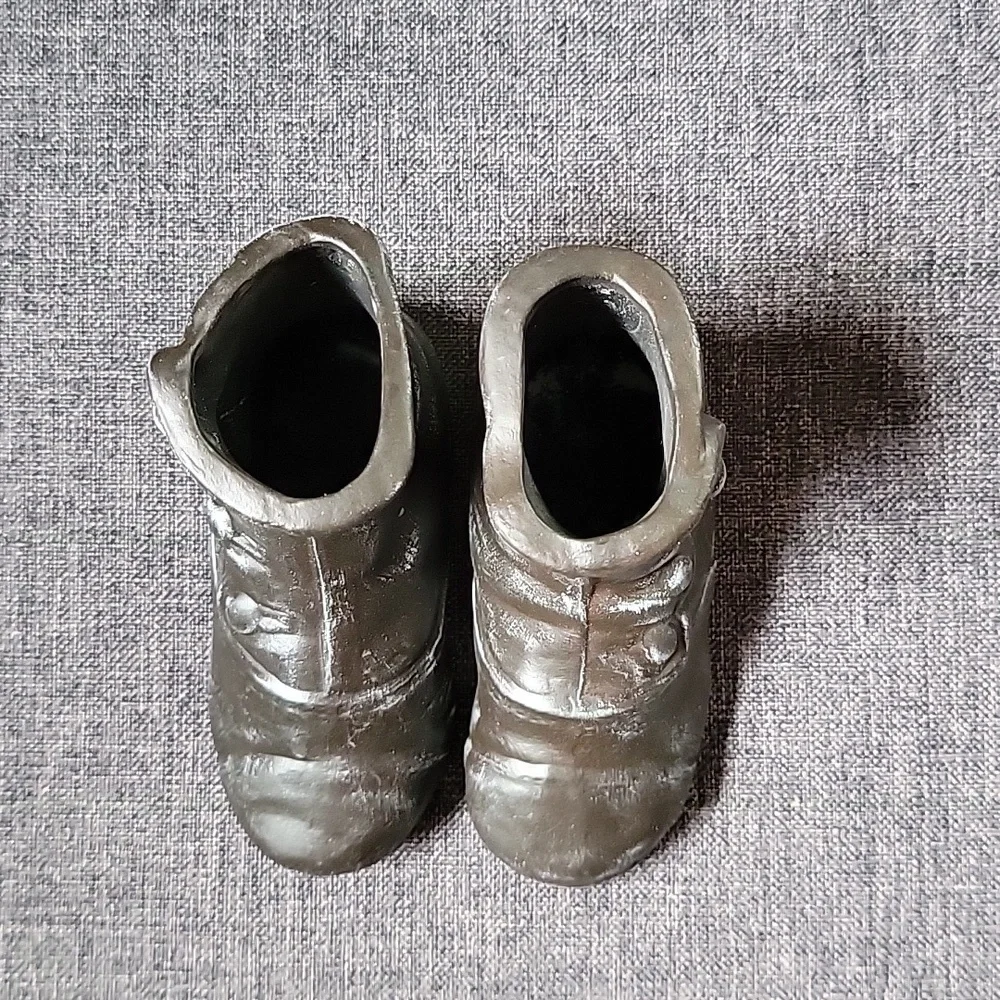 2/$8 Resin Baby Shoes - Picture 6 of 7